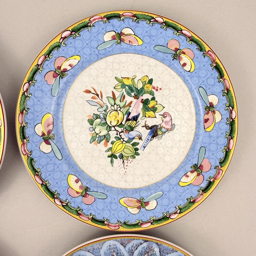 Williams Sonoma Famille Rose Appetizer Plates Mixed Set Of 4 Blue Floral Birds - Picture 6 of 7